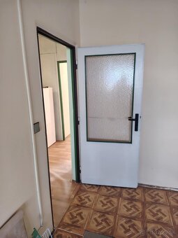 Dvere na predaj - 2