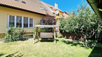 PREDAJ: 8 IZBOVÝ RODINNÝ DOM 374 M2, POZEMOK 355 M2, POPRAD - 2