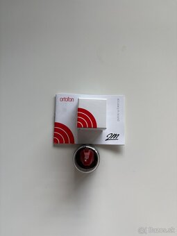 Predám červený 2M red Ortofon stylus - 2
