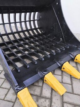 Triediaca lyžica preosievacia lopata na rôzne bagre - 2