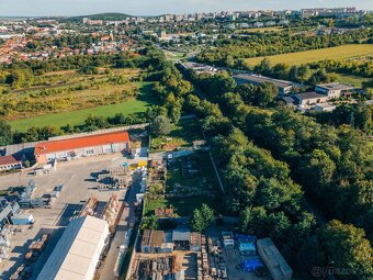 Prenájom pozemku 1275 m2, Nitra – 150 m od vstupu na R1 - 2