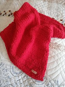 NOVÁ Červená deka z Alize Puffy Fine - 2