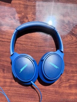 Bose modre sluchadla - 2