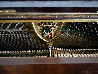 Piano Petrof - 2