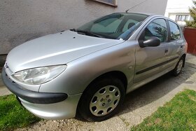 Predám Peugeot 206 1,1 benzín r.v. 2004 - 2