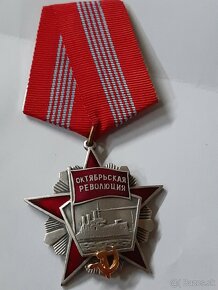 Sovietske vyznamenanie rád októbrovej revolúcie - 2