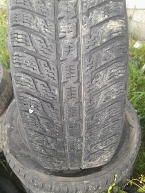 215/70R16 zimne pneu Nokian - 2