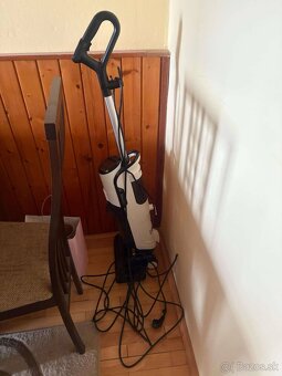 GRUNDIG VCW6270 podlahová umývačka - 2