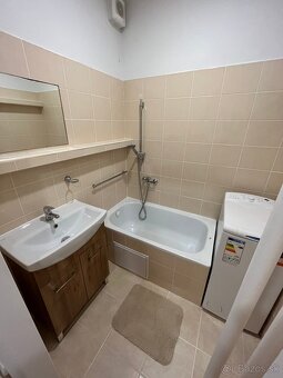 2-izbový byt bez balkóna / 52 m2 / - Žilina ( Bulvár ) - 2