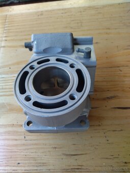 Suzuki RM 85 valec piest - 2