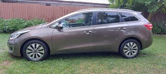 Kia Ceed SW 1.6 CRDi 136k Gold - 2