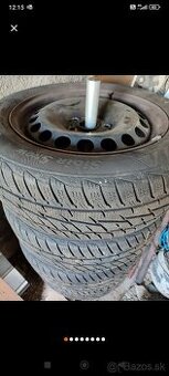Zimné pneu 205/55/R16 + disky+ puklice VW Passat - 2