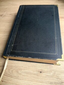 100 ročná Biblia (Biblí Svatá) - 2