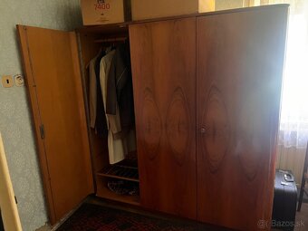 starožitné skriňe - 2