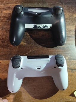 PS4 ovládač - 2