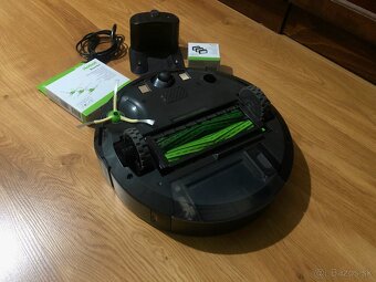 Robotický vysávač ROOMBA i3 - 2