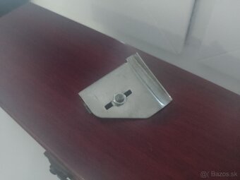 Kúpim držiak smerovky SKODA 1000MB - 2