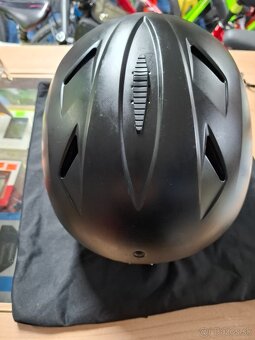 Prilba Bollé Synergy. - 2