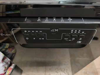 Umývačka riadu Candy používaná rok - 2