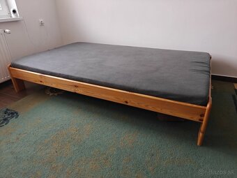 Predám posteľ borovica - 2