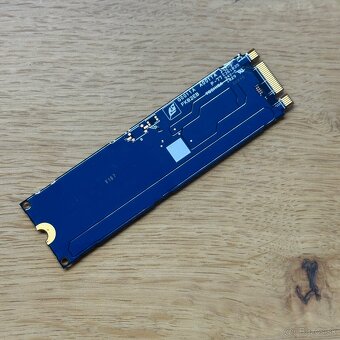 Toshiba KSG60ZNV256G 256GB M.2 SATA SSD - 2