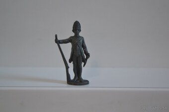 KINDER Kovove. - 2