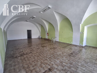 Prenájom obchodného priestoru na Námestí Baníkov v Rožňave - 2