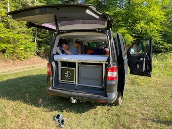 Kempingova vstavba - VW T5,T6 - 2