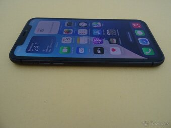 iPhone 11 64GB - ZÁRUKA 1 ROK - 2