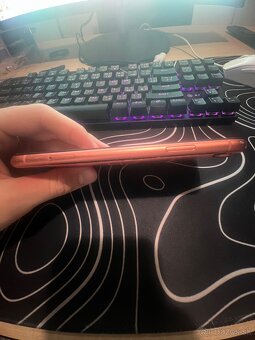 iphone XR - 2