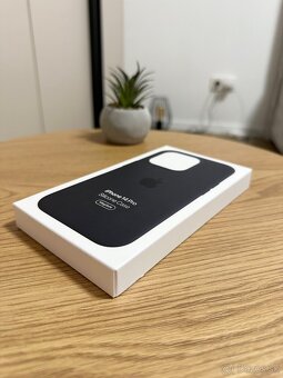 ORIGINÁL PÚZDRO NA IPHONE 14 PRO - 2