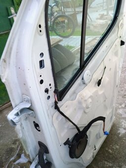 Pravé predné dvere na Renault Master 3 - 2