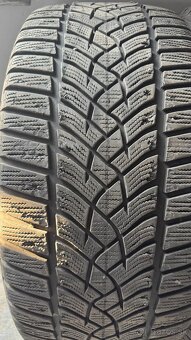 4KS ZIMNÉ PNEUMATIKY GOODYEAR 255/40 R20 - 2