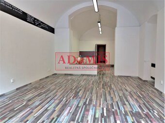 Predáme komerčný priestor 74m2 +výklad z Alžbetinej ulica, K - 2