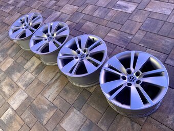 Zimná sada org VW 5x112 7J ET40 215/55 R17 - 2