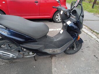 Predám skúter Suzuki 150 - 2