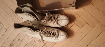 Darujem korčule - 2