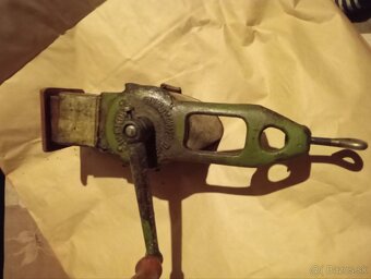 Mlynček na orechy - 2