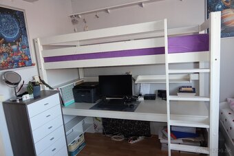 Vyvýšená posteľ so stolom - 2