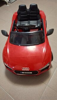 Elektrické autíčko Audi RS 6 červené - 2