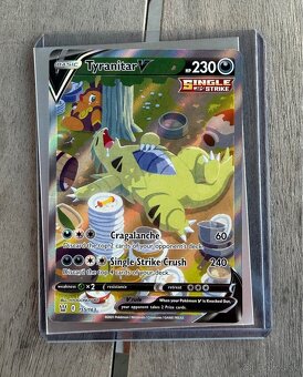 Tyranitar V Alt Art - 2