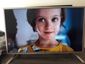 LG tv - 2