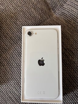 iPhone SE 2020 - 2