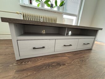 Tv stolík - 2
