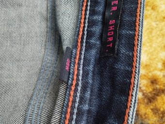 Damske riflove sortky Superdry a zelena kosela - 2