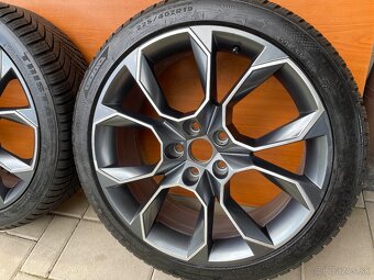 EXTREME GRAU orig.skoda225 40 R19 5x112 7,5j x19 ET 51 VW - 2
