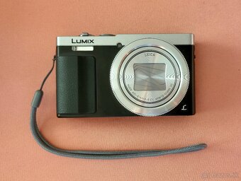 Digitálny fotoaparát PANASONIC DMC-TZ71 TOP STAV - 2