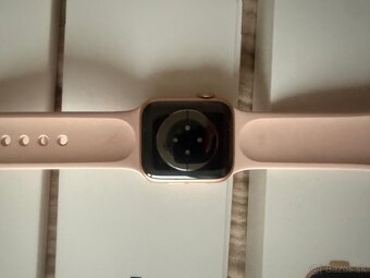 Apple Watch Series 6 (40mm) - 2