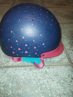 Jazdecká prilba a vesta - 2