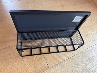 Umbra Cubika vesiakova policka so zrkadlom - 2